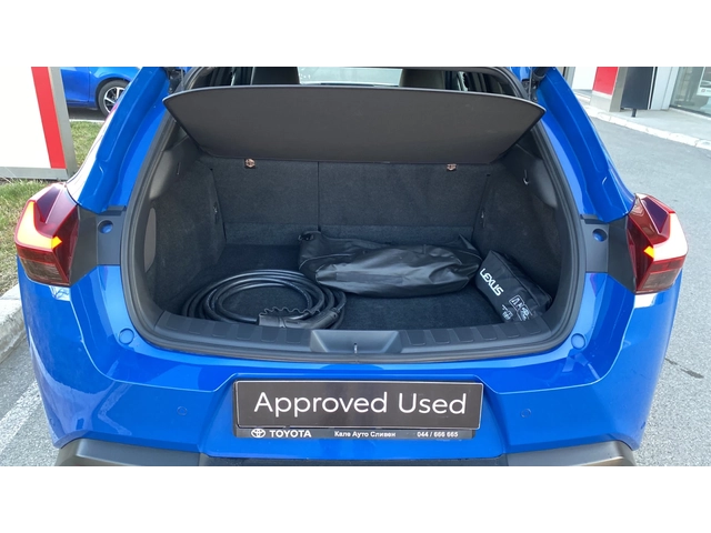Lexus UX 300E - автомобили, коли, обяви за нови и употребявани 6