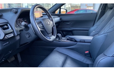 Lexus UX 300E - автомобили, коли, обяви за нови и употребявани 9