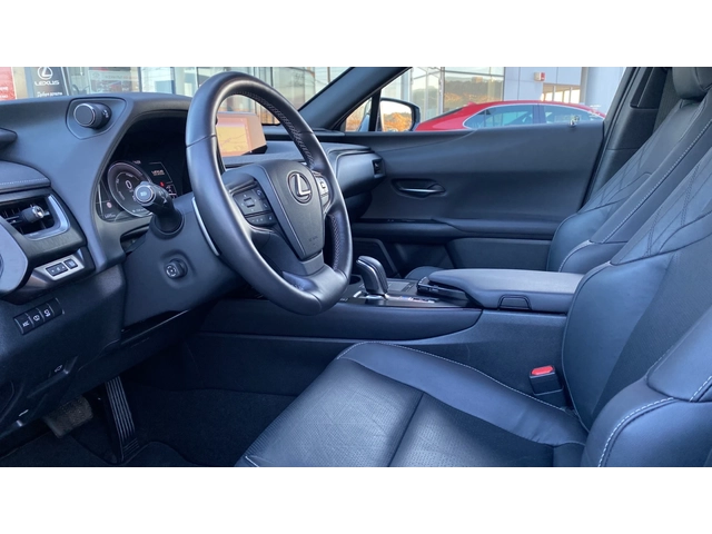Lexus UX 300E - автомобили, коли, обяви за нови и употребявани 9