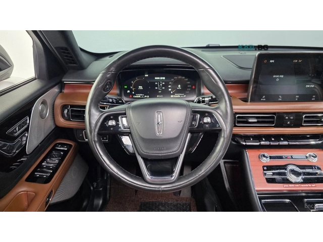 Lincoln Aviator 3.0* AWD* DISTRONIC* 360* ОБДУХВАНЕ* МАСАЖИ* - автомобили, коли, обяви за нови и употребявани 5