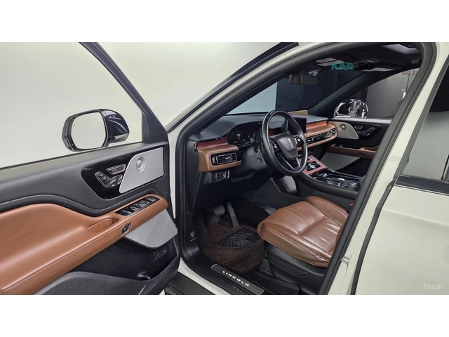 Lincoln Aviator 3.0* AWD* DISTRONIC* 360* ОБДУХВАНЕ* МАСАЖИ* - автомобили, коли, обяви за нови и употребявани 7