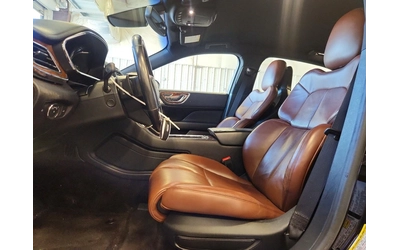 Lincoln Continental RESERVE AWD - автомобили, коли, обяви за нови и употребявани 6