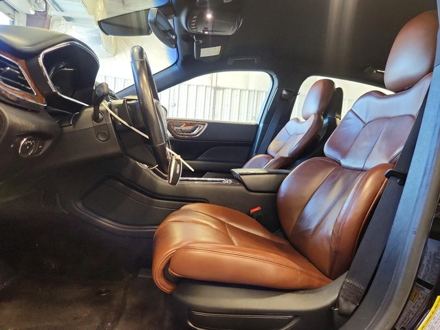 Lincoln Continental RESERVE AWD - автомобили, коли, обяви за нови и употребявани 6