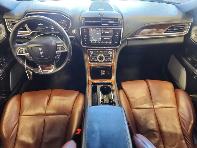Lincoln Continental RESERVE AWD - автомобили, коли, обяви за нови и употребявани 7