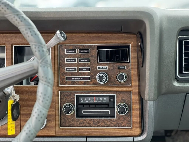 Lincoln Continental MARK IV* HARDTOP* COUPE* 7.5* - автомобили, коли, обяви за нови и употребявани 10