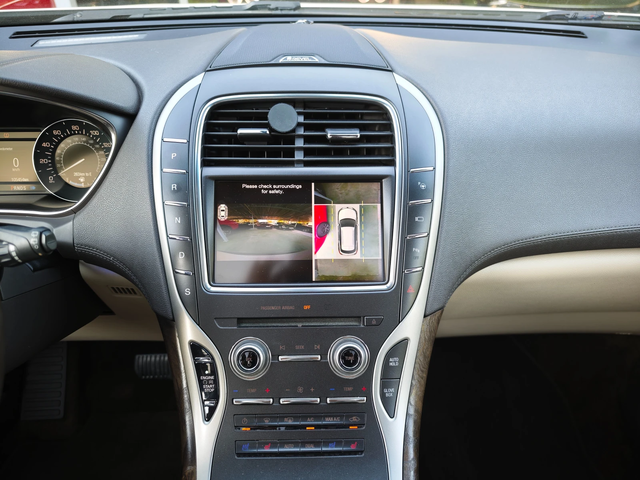 Lincoln Mkx 2.7 AWD - автомобили, коли, обяви за нови и употребявани 12