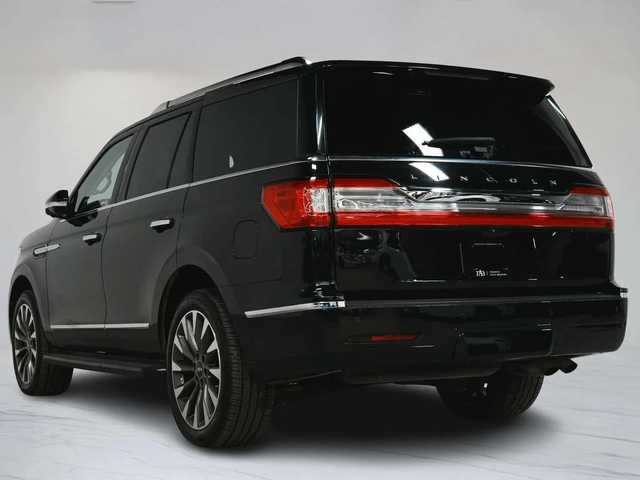 Lincoln Navigator * Select * 7 PASS | HUD | PANO | 22 IN - автомобили, коли, обяви за нови и употребявани 4