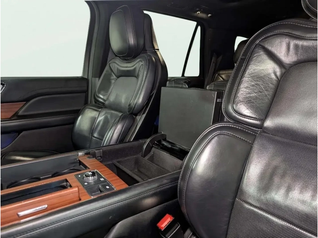 Lincoln Navigator - автомобили, коли, обяви за нови и употребявани 10