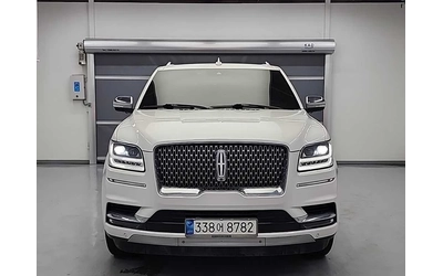 lincoln-navigator - 0