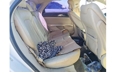 Lincoln TOWNHOUSE 3.7L 6 FRONT WHEEL DRIVE - автомобили, коли, обяви за нови и употребявани 9