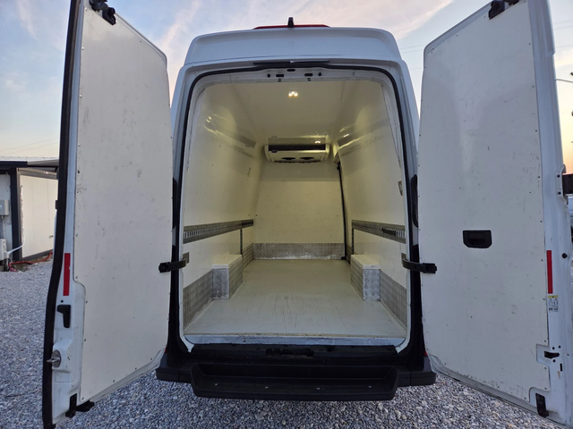   3.180, ХЛАДИЛЕН, ХХЛ, НАВИГАЦИЯ, КЛИМАТИК - автомобили, коли, обяви за нови и употребявани 12