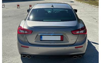 maserati-ghibli-3-0-v6-d-holandiya-lizing - 5