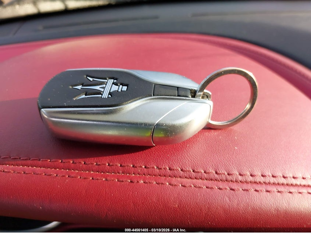 Maserati Ghibli 3.0L V-6 DI, DOHC, VVT, TURBO, 404HP All Wheel Drive - автомобили, коли, обяви за нови и употребявани 10