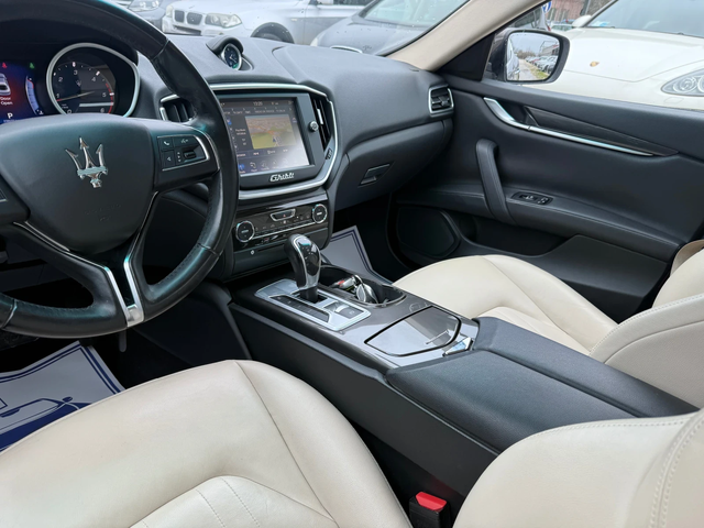 Maserati Ghibli 3.0D 250к.с  Топ състояние - автомобили, коли, обяви за нови и употребявани 9