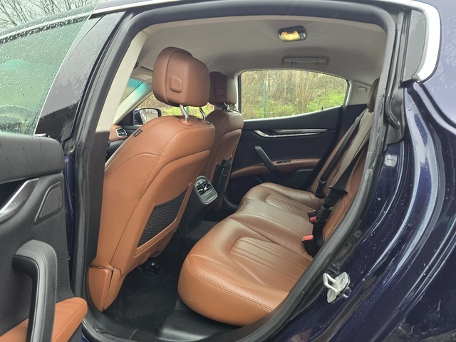 Maserati Ghibli 3.0d 250к.с SPORT - автомобили, коли, обяви за нови и употребявани 10