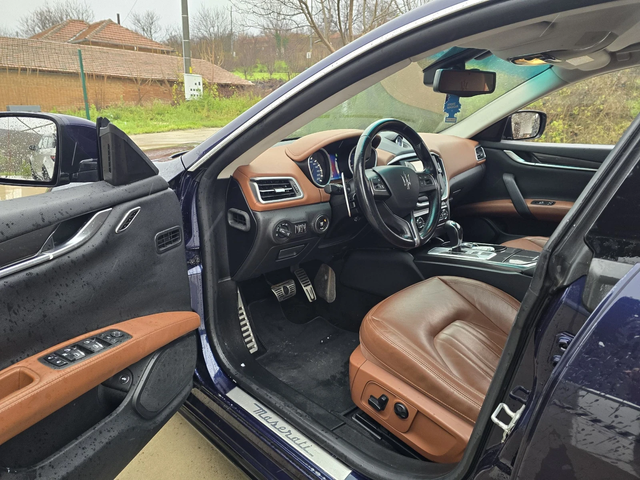 Maserati Ghibli 3.0d 250к.с SPORT - автомобили, коли, обяви за нови и употребявани 9