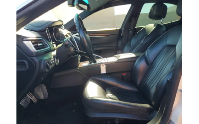 Maserati Ghibli - автомобили, коли, обяви за нови и употребявани 6