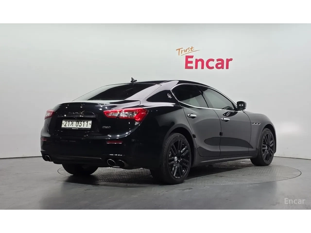 Maserati Ghibli 3.0 V6 / COGNAC INT / PANO / ЩОРИ - автомобили, коли, обяви за нови и употребявани 1