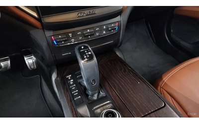 Maserati Ghibli 3.0 GranLusso* КОЖА* ОБДУХВ* НАВИ* ПАНО - автомобили, коли, обяви за нови и употребявани 6