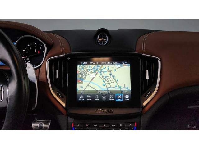 Maserati Ghibli 3.0 GranLusso* КОЖА* ОБДУХВ* НАВИ* ПАНО - автомобили, коли, обяви за нови и употребявани 9