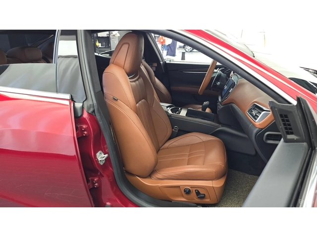 Maserati Ghibli 3.0 GRAN SPORT* КОЖА* ПОДГРЕВ* ПАНО* НАВИ* КАМЕРА - автомобили, коли, обяви за нови и употребявани 11