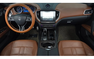 Maserati Ghibli 3.0 GRAN SPORT* КОЖА* ПОДГРЕВ* ПАНО* НАВИ* КАМЕРА - автомобили, коли, обяви за нови и употребявани 6