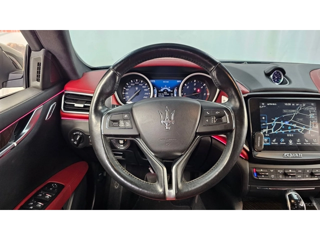 Maserati Ghibli 3.0 DIESEL* PANO* ОБДУХВ* ПОДГРЕВ* НАВИ* КАМЕРА - автомобили, коли, обяви за нови и употребявани 12