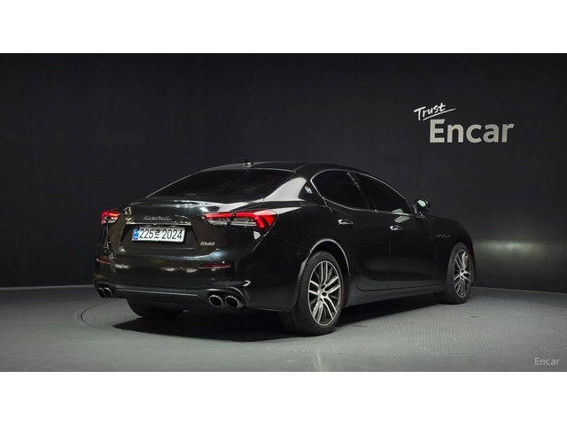 Maserati Ghibli 3.0 DIESEL* PANO* ОБДУХВ* ПОДГРЕВ* НАВИ* КАМЕРА - автомобили, коли, обяви за нови и употребявани 1