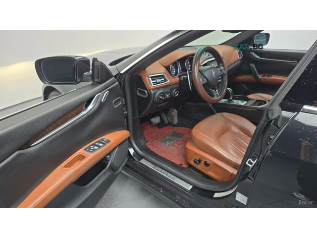 Maserati Ghibli КОЖА* ПОДГРЕВ* ПАНО* КАМЕРА - автомобили, коли, обяви за нови и употребявани 7
