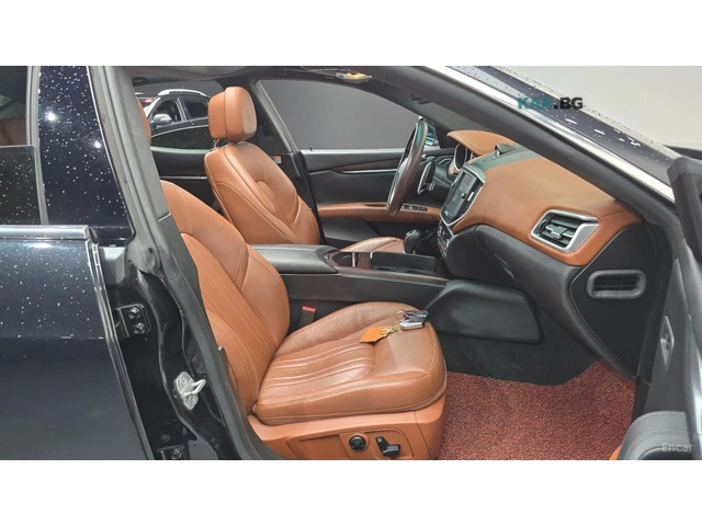 Maserati Ghibli КОЖА* ПОДГРЕВ* ПАНО* КАМЕРА - автомобили, коли, обяви за нови и употребявани 8