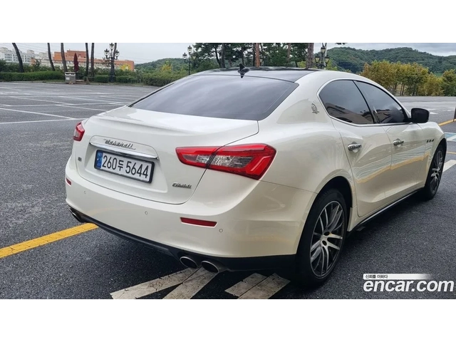 Maserati Ghibli - автомобили, коли, обяви за нови и употребявани 4