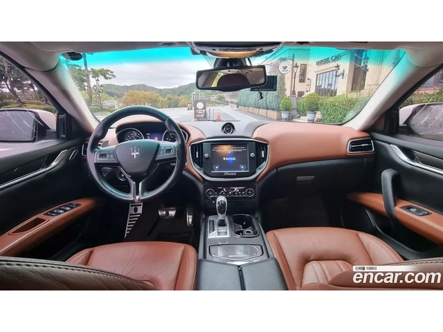 Maserati Ghibli - автомобили, коли, обяви за нови и употребявани 6