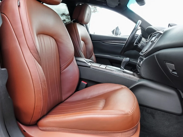 Maserati Ghibli 53ХИЛ.КМ* КАМЕРА* Twin Turbo V6 - автомобили, коли, обяви за нови и употребявани 10