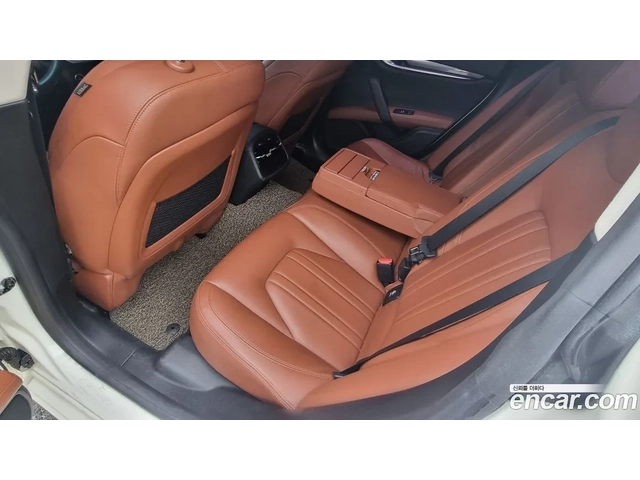 Maserati Ghibli - автомобили, коли, обяви за нови и употребявани 13