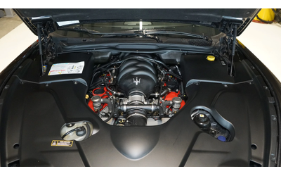 Maserati GranTurismo S RWD С РЕГИСТРАЦИЯ & АВТО КРЕДИТ - автомобили, коли, обяви за нови и употребявани 14