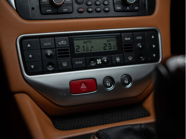 Maserati GranTurismo * Convertible* Автокредит(Цена до БГ) - автомобили, коли, обяви за нови и употребявани 9