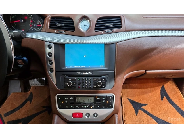 Maserati GranTurismo S* 4.7 - автомобили, коли, обяви за нови и употребявани 8