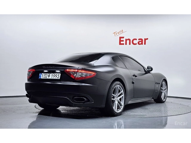 Maserati GranTurismo 4.7* SPORT* - автомобили, коли, обяви за нови и употребявани 1