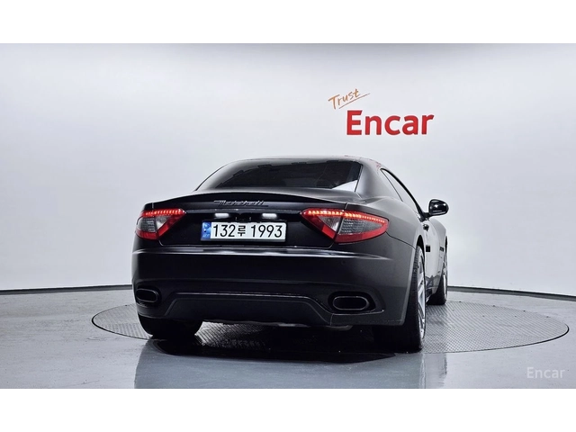 Maserati GranTurismo 4.7* SPORT* - автомобили, коли, обяви за нови и употребявани 3