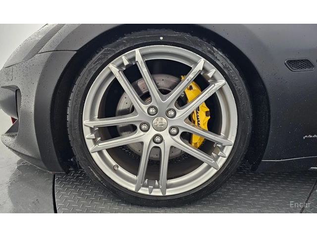 Maserati GranTurismo 4.7* SPORT* - автомобили, коли, обяви за нови и употребявани 4