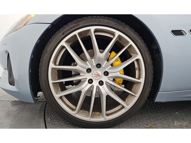 Maserati GranTurismo 4.2* V8 - автомобили, коли, обяви за нови и употребявани 4