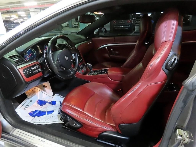 Maserati GranTurismo 4.7* V8* - автомобили, коли, обяви за нови и употребявани 8