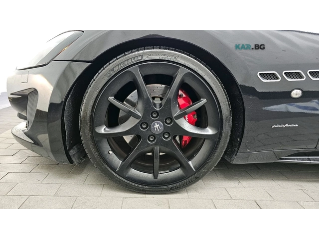 Maserati GranTurismo 4.7 SPORT* CARBON* КОЖА* ПОДГРЕВ* КАМЕРА - автомобили, коли, обяви за нови и употребявани 4