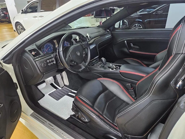 Maserati GranTurismo - автомобили, коли, обяви за нови и употребявани 8