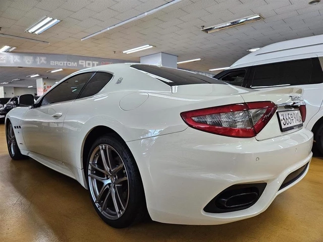 Maserati GranTurismo - автомобили, коли, обяви за нови и употребявани 5
