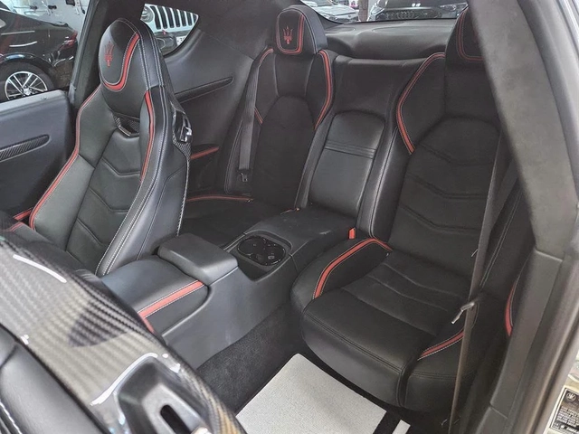Maserati GranTurismo - автомобили, коли, обяви за нови и употребявани 7