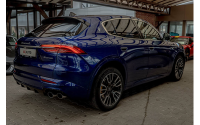maserati-grecale-gt-sonus-faber-hud-kamera-360-ambient-pdc-f1 - 5