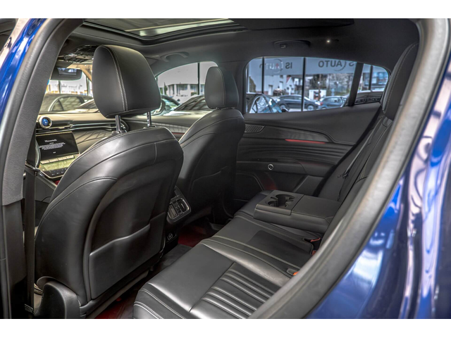 Maserati Grecale GT/Sonus Faber/HuD/Камера 360/Ambient/PDC/F1/ - автомобили, коли, обяви за нови и употребявани 8