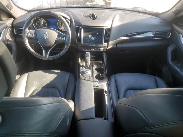 Maserati Levante Q4 AWD* DISTRONIC* PANO* КОЖА - автомобили, коли, обяви за нови и употребявани 7