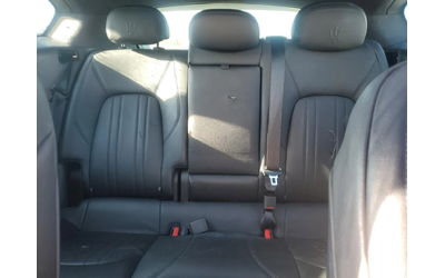 Maserati Levante Q4 AWD* DISTRONIC* PANO* КОЖА - автомобили, коли, обяви за нови и употребявани 9